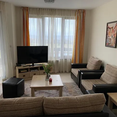Апартаменты Private Pirin Golf Club With View Разлог